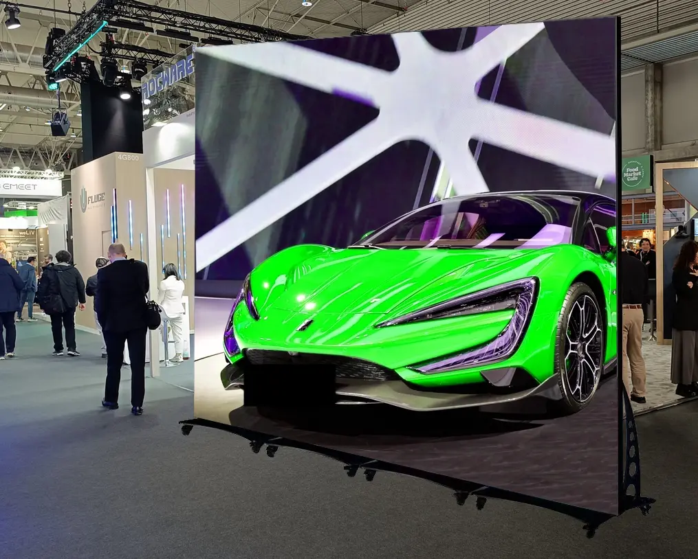 Videowall auf der Messe